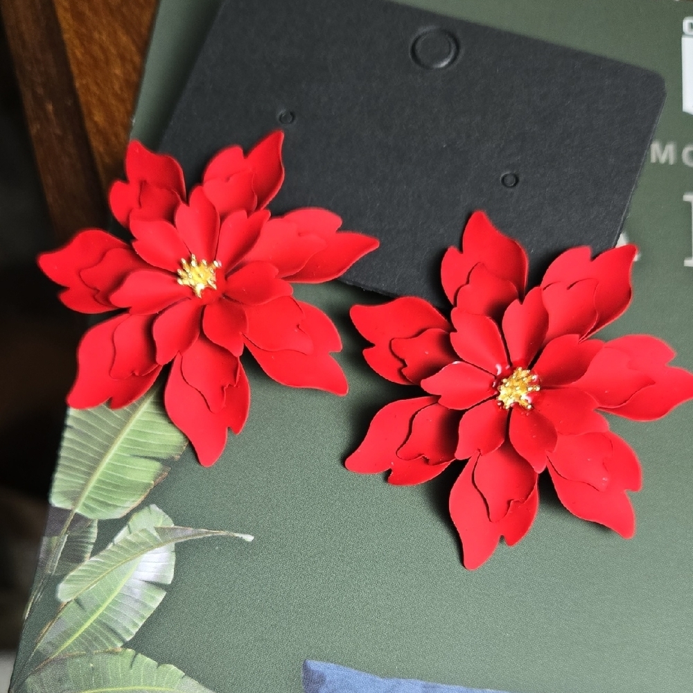 Red Floral Earrings Metal Flower Earrings - Picture 5 of 11